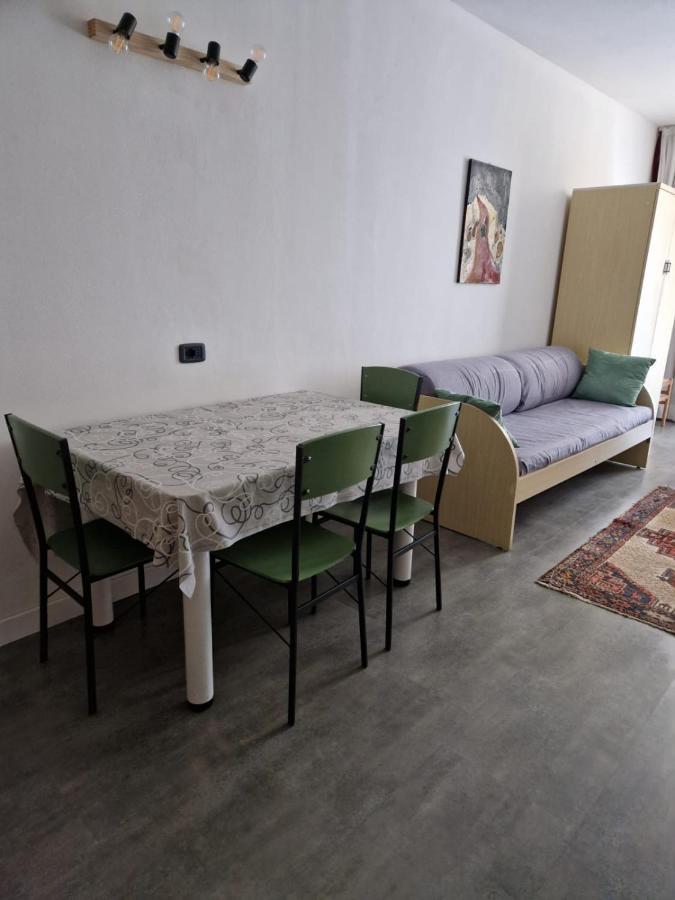 Apartamento Il Balcone Fiorito Santa Caterina Valfurva Exterior foto